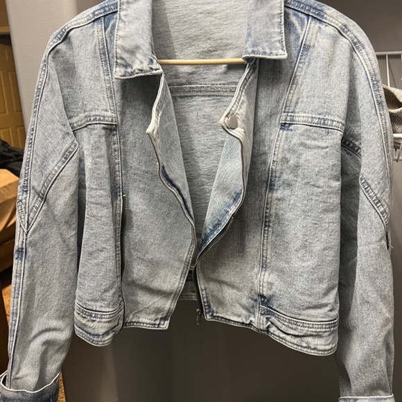 Jean jacket - Picture 2 of 3